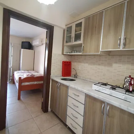 Berk Apart Küçükkuyu