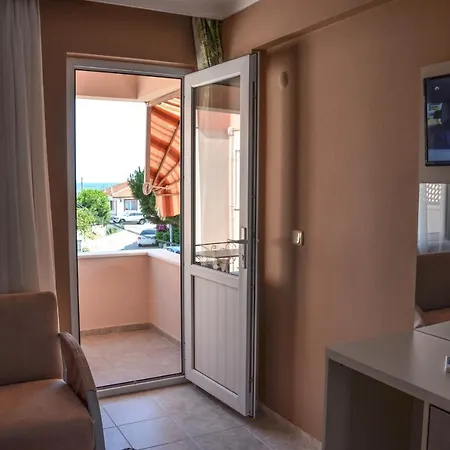 Berk Apart Lägenhetshotell 3*