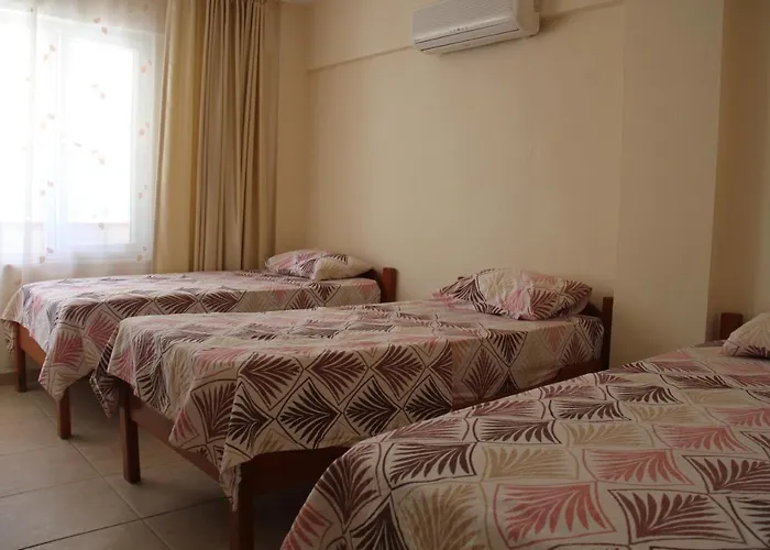 Berk Apart 3* Küçükkuyu