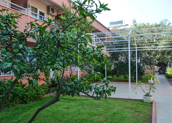 Berk Apart Aparthotel Küçükkuyu