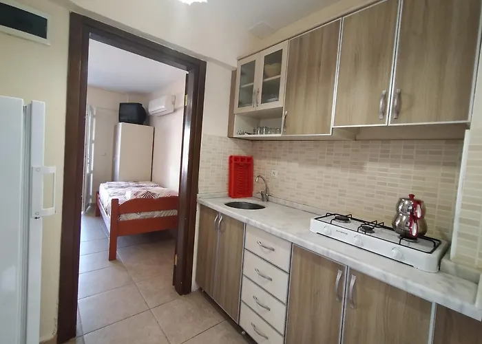 Berk Apart Küçükkuyu